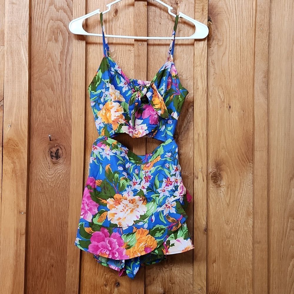 B.O.G Tropical Skort & Halter Crop Top Hawaiian Set, XS, Blue & Pink Floral